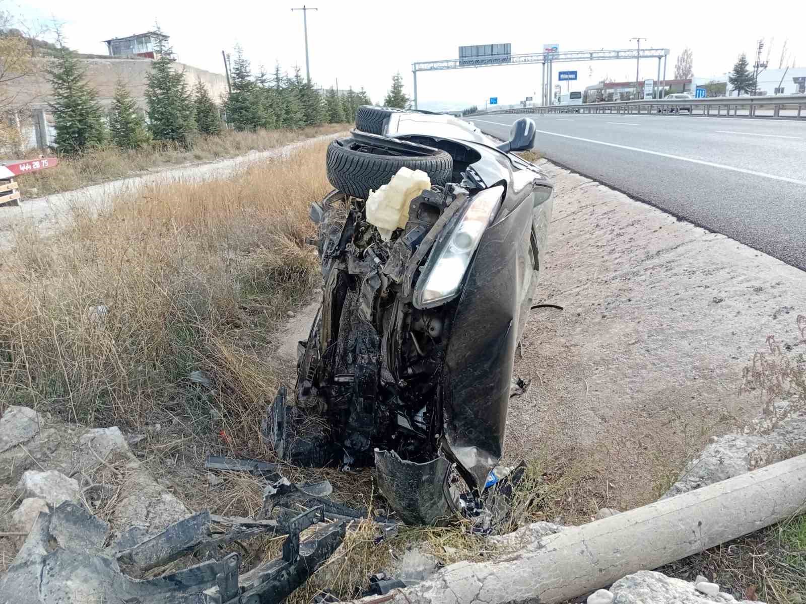 Otomobil yoldan &ccedil;ıktı, 1 yaralı
