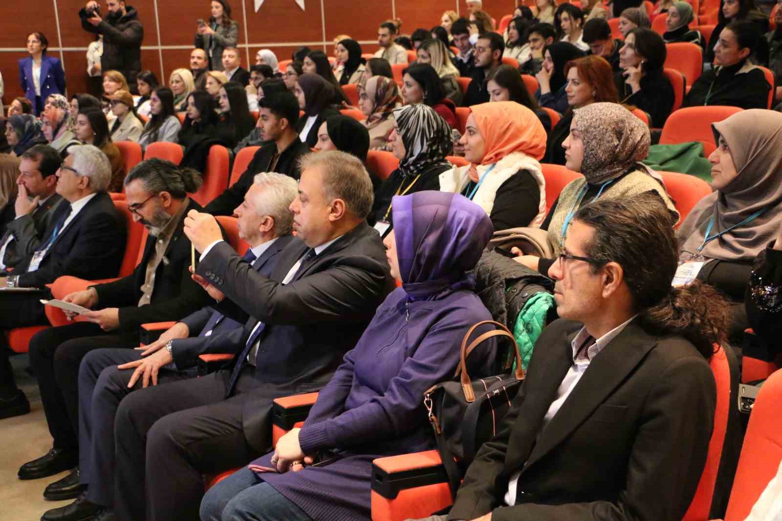 Diyarbakır’da ’El Sanatları Çalıştayı’ düzenlendi