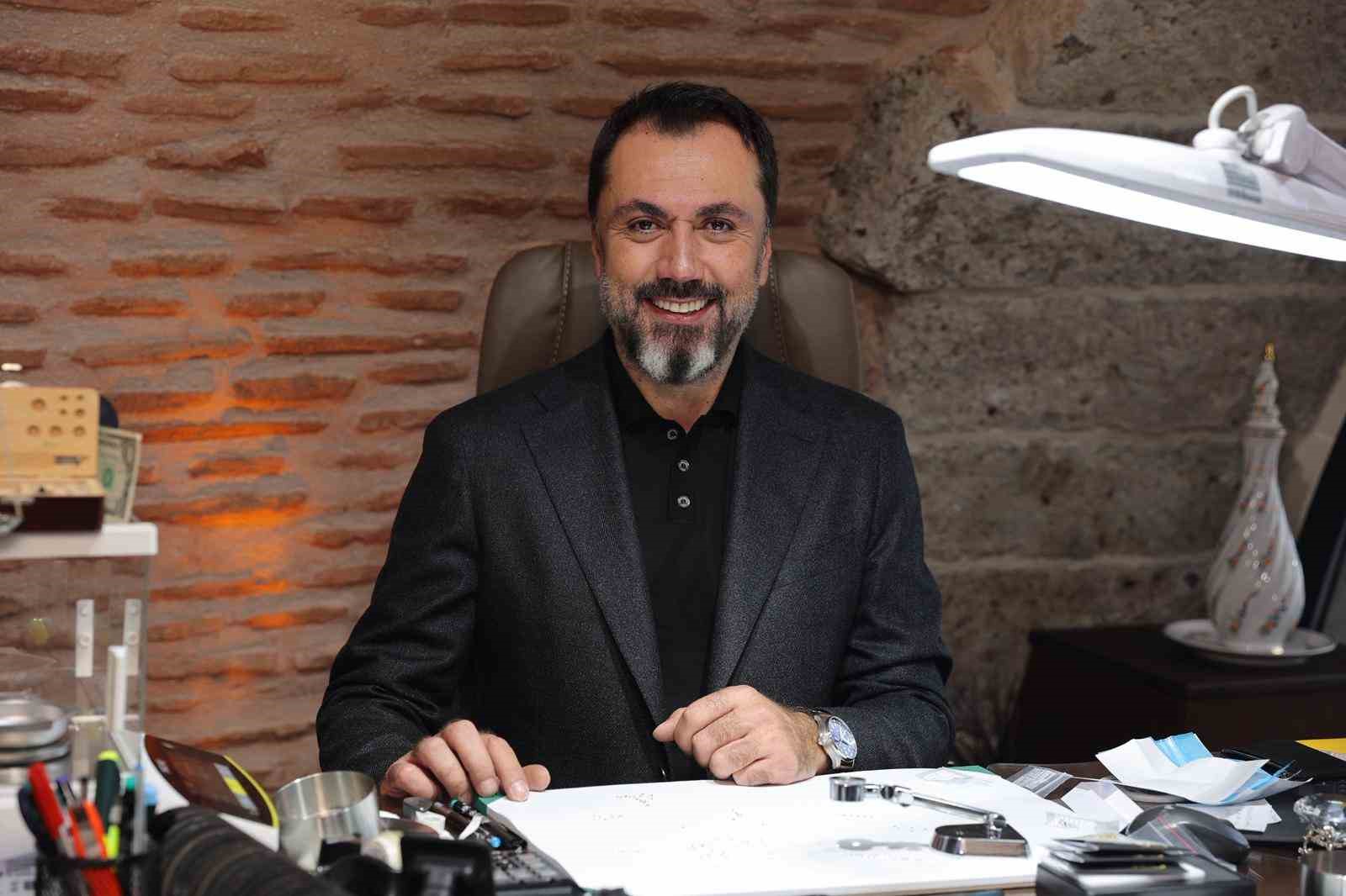 Altın 4 bin 232 dolar seviyesinde dengede: "Sessizlik çoğu zaman yeni bir yükseliş dalgasının habercisidir"