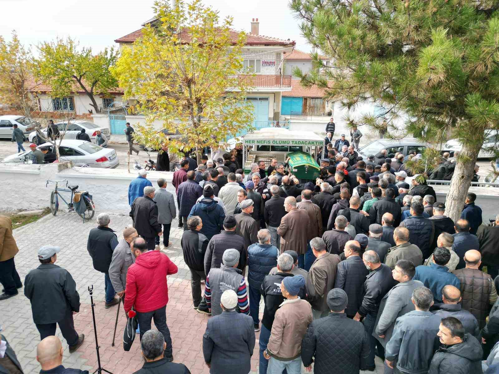 Oğlunu, torunlarını ve gelinini kaybeden acılı baba: "Suçlular her kimse cezalarını çeksinler ve güneş yüzü de görmesinler"
