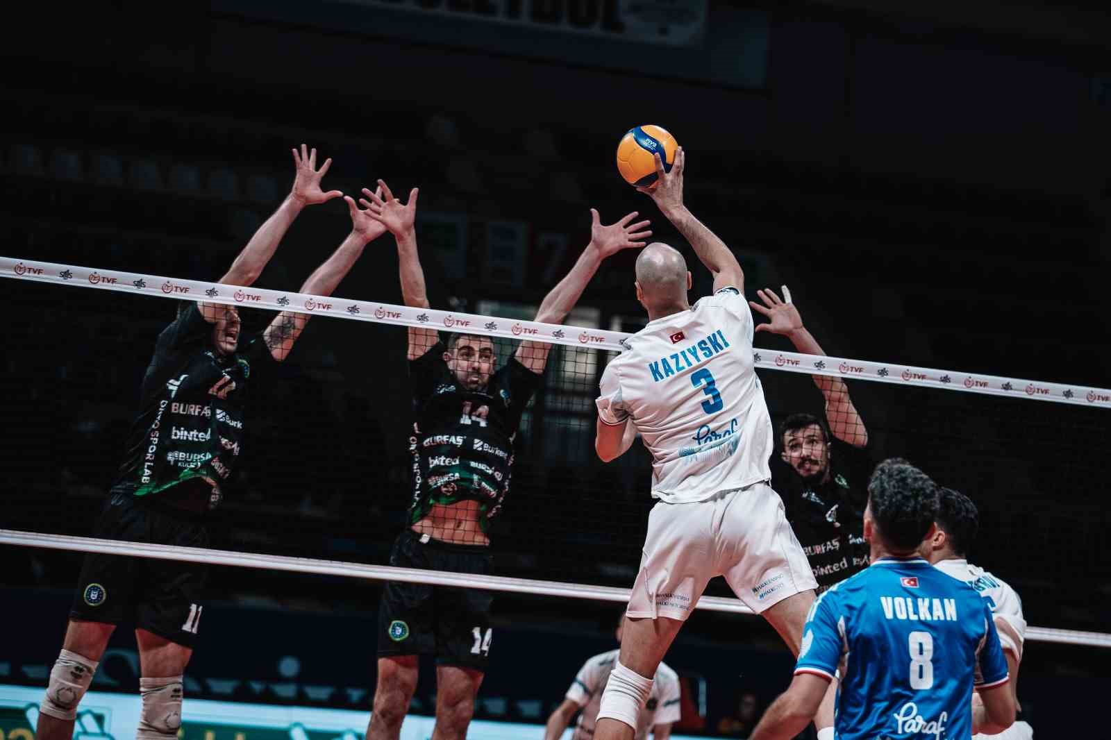 Efeler Ligi: Halkbank: 3 - Bursa B.B. Spor: 0