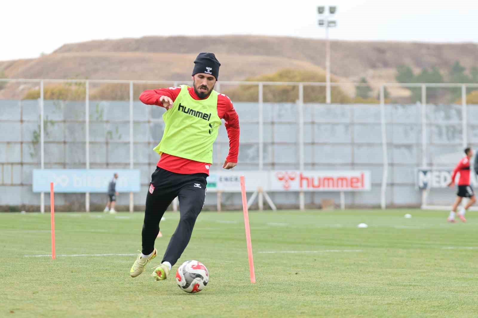 Sivasspor’da Esenler Erokspor maçı hazırlıkları devam etti