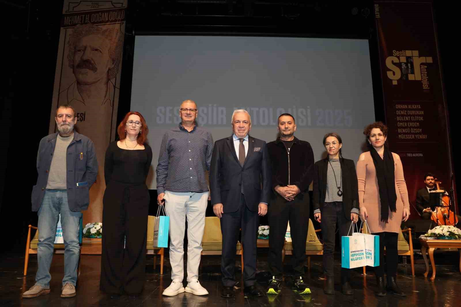 Nilüfer’de şiir eleştirisinin prestij ödülleri sahiplerini buldu
