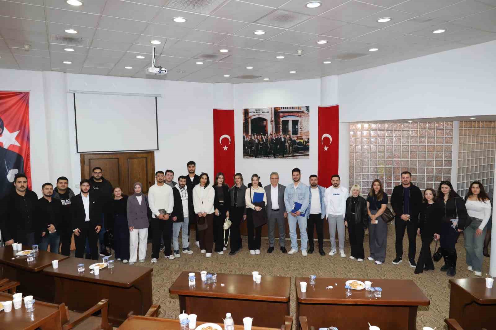 Nazilli Belediyesi Gençlik Meclisi ilk toplantısını yaptı