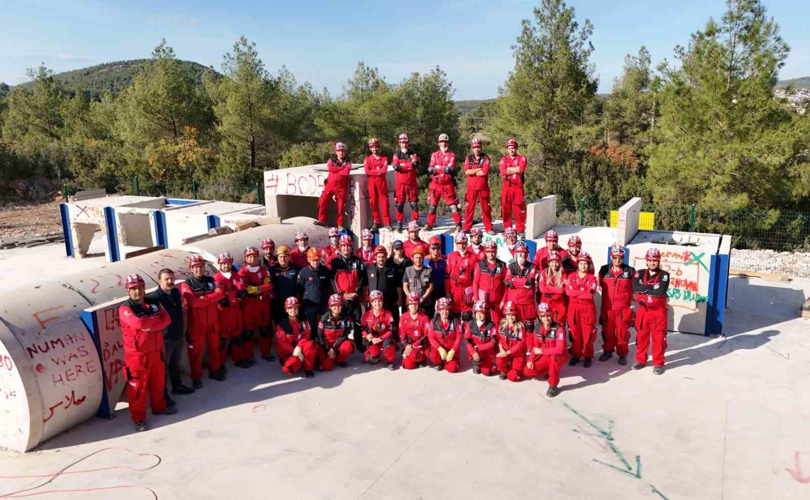Bodrum Belediyesi kurtarma ekibi, sınavı başarıyla tamamladı
