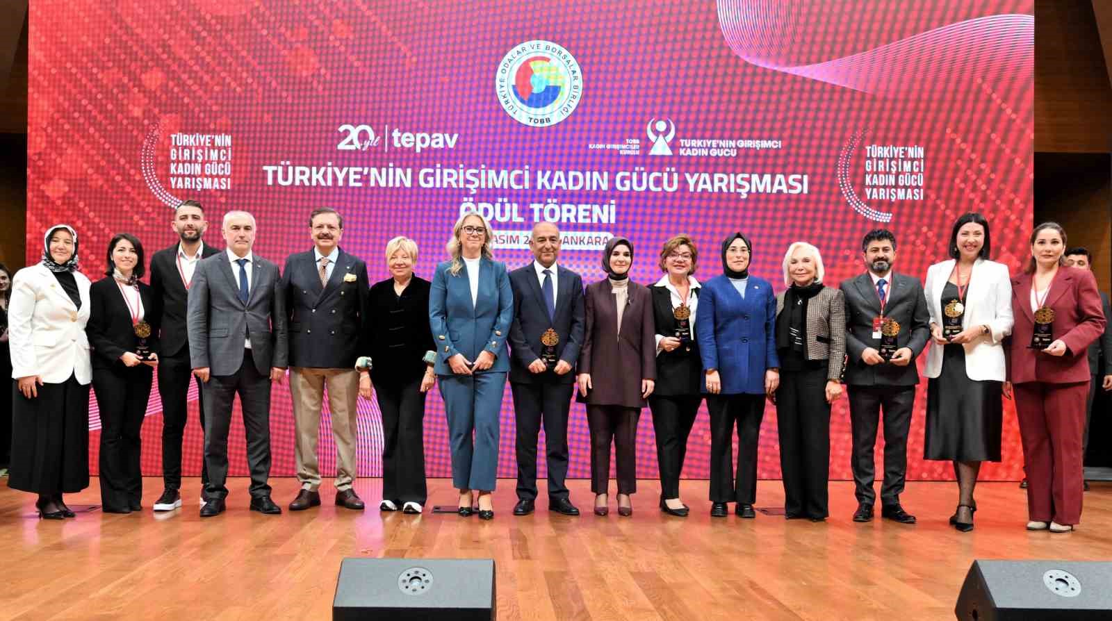 Bakan Göktaş: "Girişimci kadınlara yüz yüze e-ticaret eğitimlerini Türkiye’nin dört bir yanında yaygınlaştıracağız"