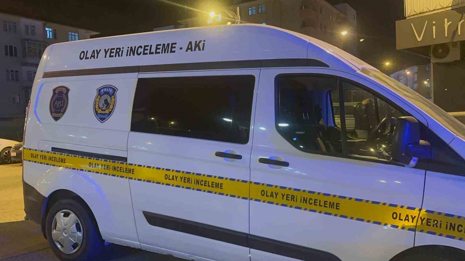 Husumetli grup arasında silahlı kavga: 1 yaralı