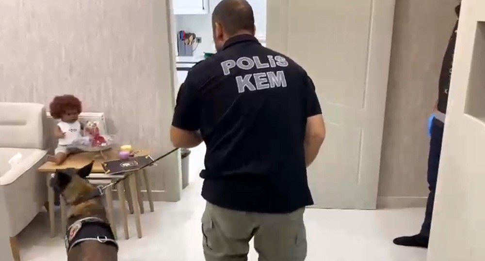 Mersin’de uyuşturucu tacirlerine darbe: 16 şüpheli tutuklandı