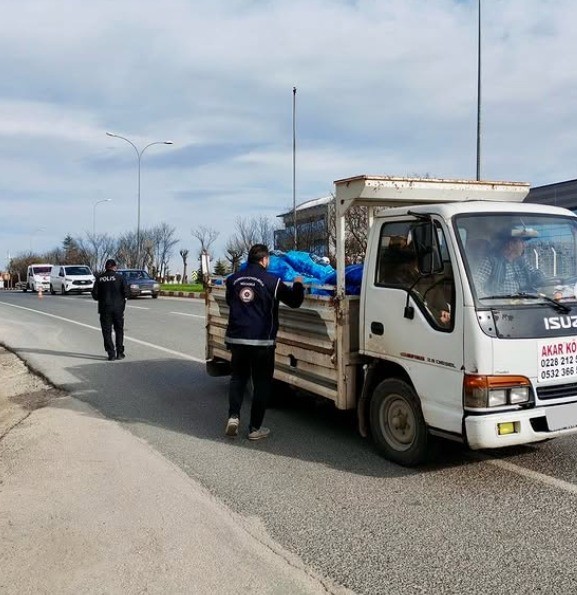 Bilecik&rsquo;te g&ouml;&ccedil;men ka&ccedil;ak&ccedil;ılığına y&ouml;nelik denetim
