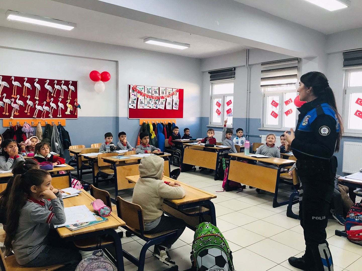 Kütahya İl Emniyet Müdürlüğü’nden öğrencilere güvenlik eğitimi