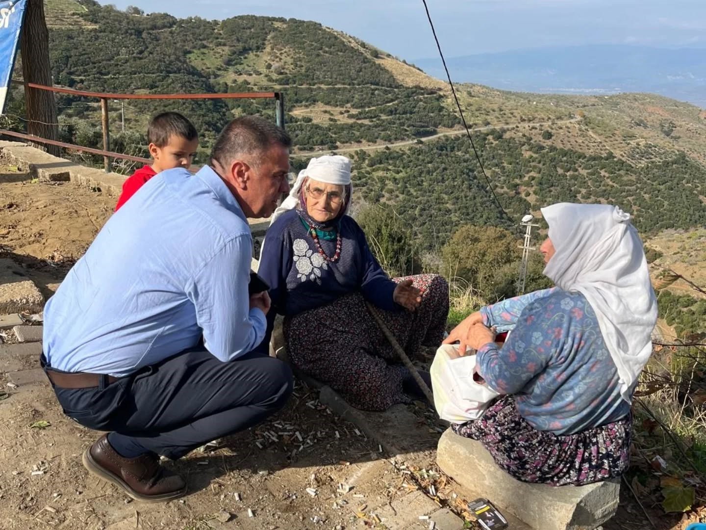 Yenipazar’da yol çalışmaları hızlandı
