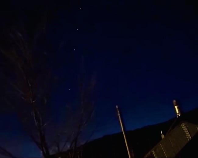 Van&rsquo;ın &uuml;&ccedil; il&ccedil;esinde Starlink kuyruğu g&ouml;r&uuml;ld&uuml;
