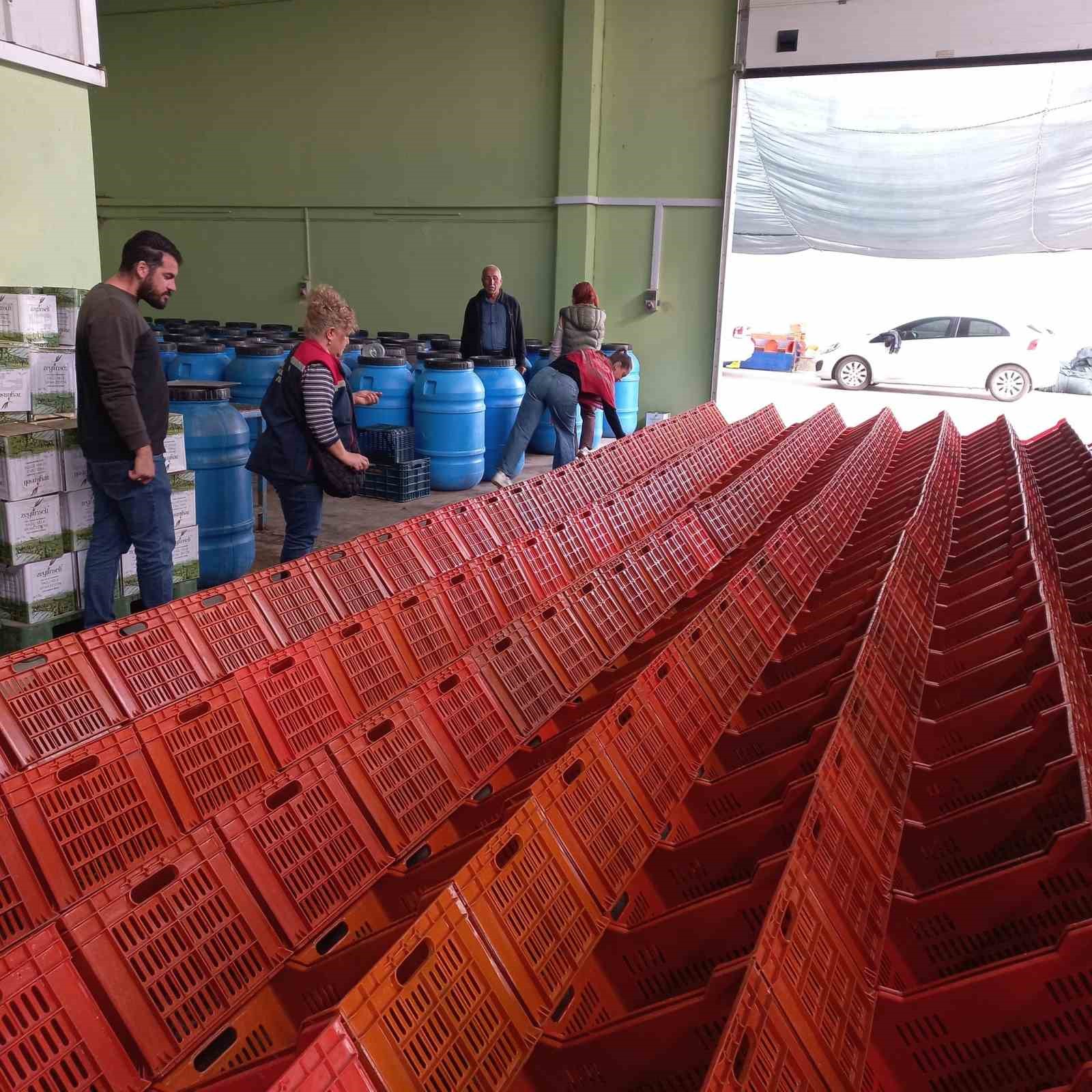 Didim’de organik zeytin ve zeytinyağı üretim alanları denetlendi