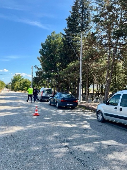 G&ouml;lpazarı ve Yenipazar&rsquo;da huzur ve g&uuml;venlik denetimleri
