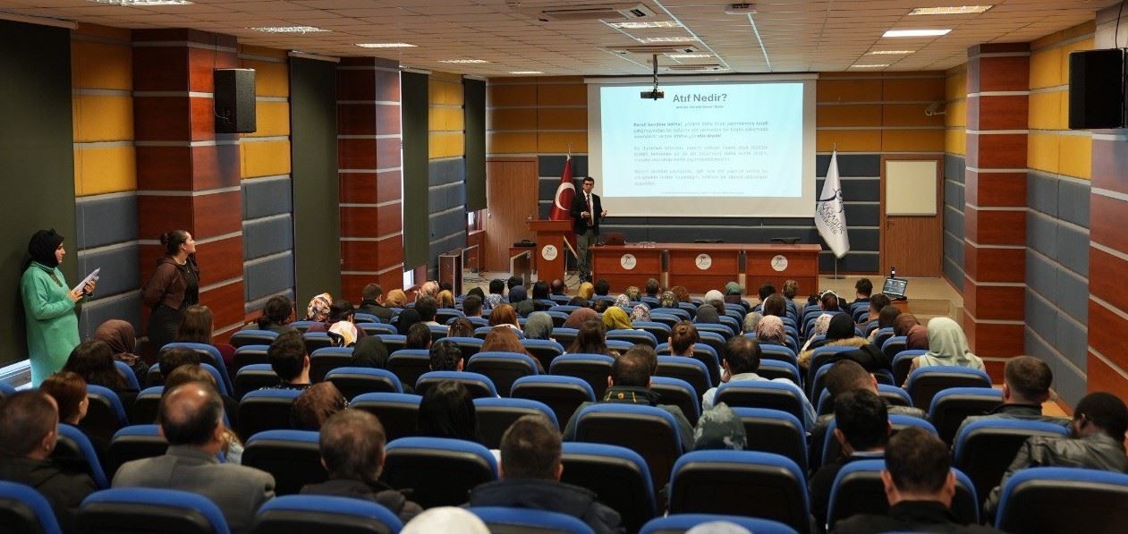 KBÜ Tez Yazım Atölyesinde bilimsel etik ve atıf kültürü ele alındı