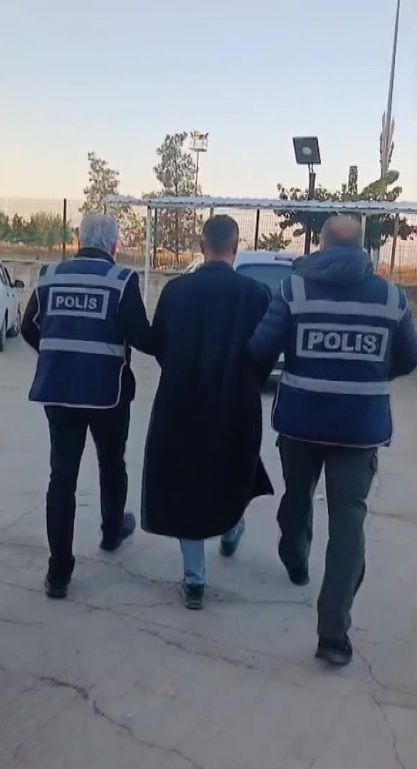 Yaşlı kadını bir hafta içinde 2 defa ağlarına düşürdüler: 3,5 milyonluk vurgunun tüm şüphelileri yakalandı
