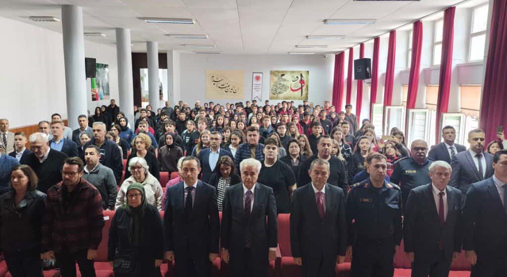 "Vatan ve Kahraman Buluşmaları"nda şehit ve gazilerin hikâyeleri genç kuşaklara aktarıldı
