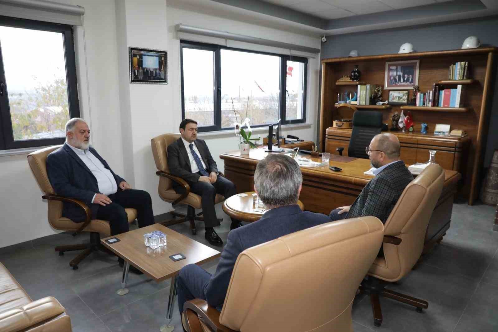 Kütahya Valisi Musa Işın’dan Eskioğlu ailesine taziye ziyareti