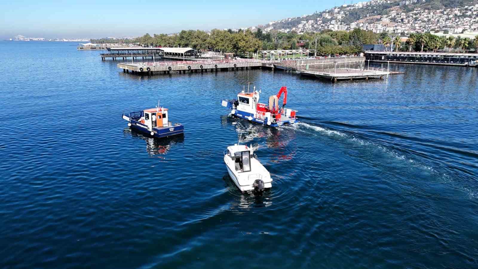 İzmit Körfezi’nden 7 bin 90 metreküp atık ayrıştırıldı
