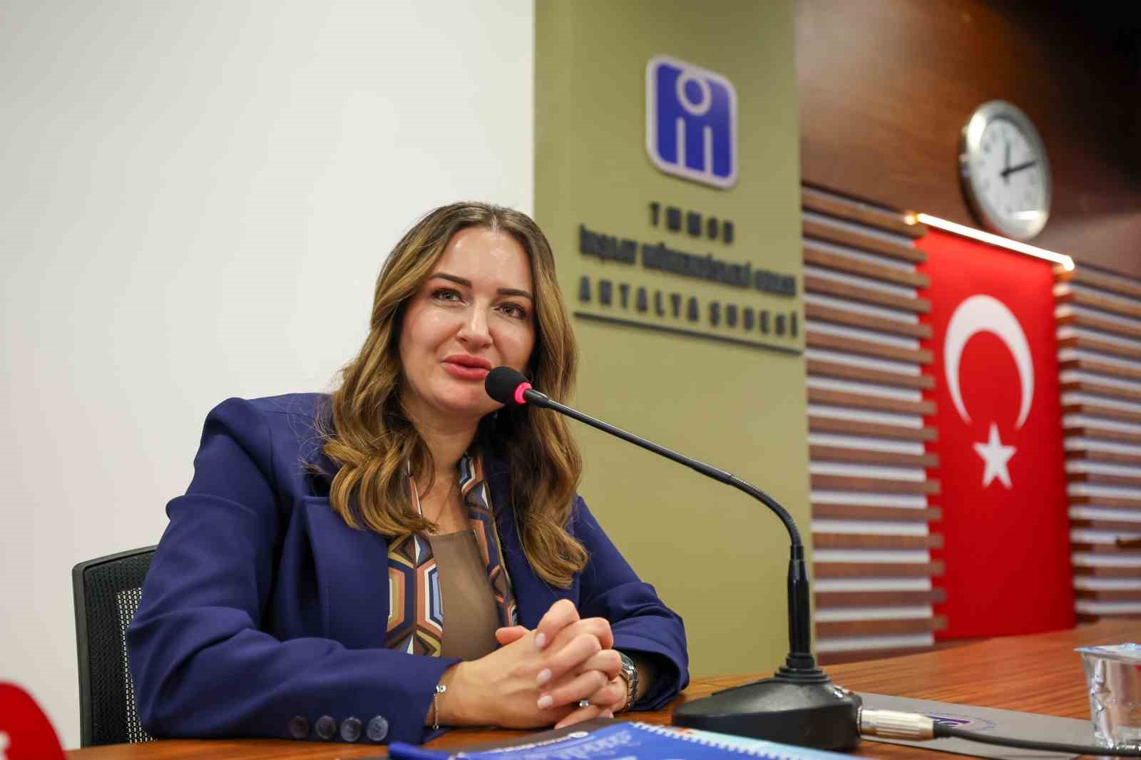 B&uuml;y&uuml;kşehir Başkan Vekili &Ouml;zdemir: "Antalya&rsquo;nın geleceği i&ccedil;in iki kat daha fazla &ccedil;alışıyoruz"
