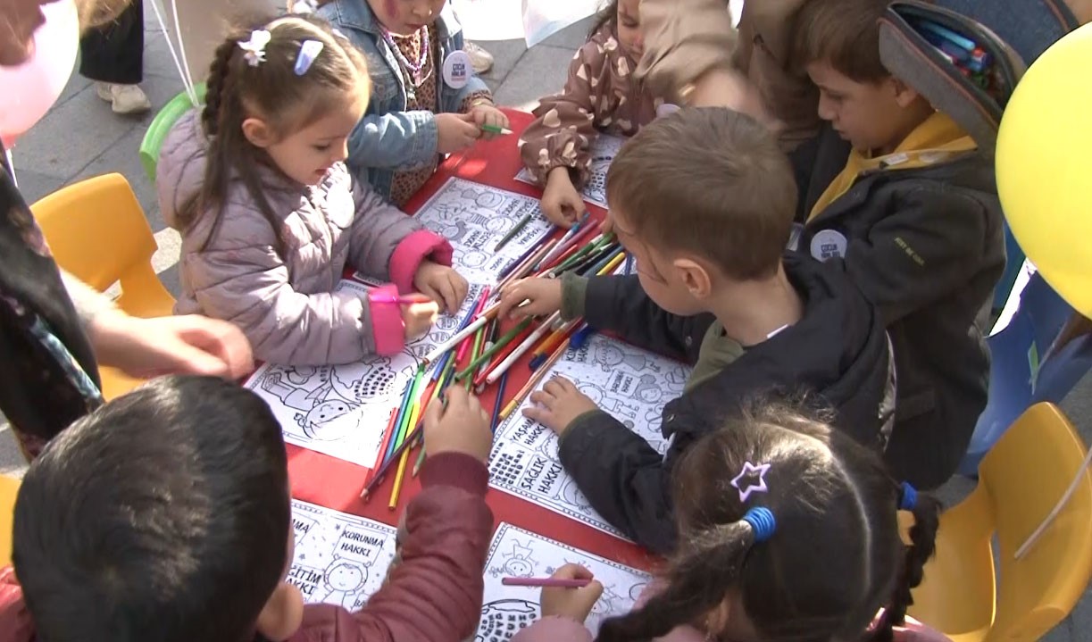 Kadın Kolları Başkanı Saliha Demirer: "&Ccedil;ocuklarımızı tehdit eden riskler artık yalnızca savaş meydanlarıyla sınırlı değildir"
