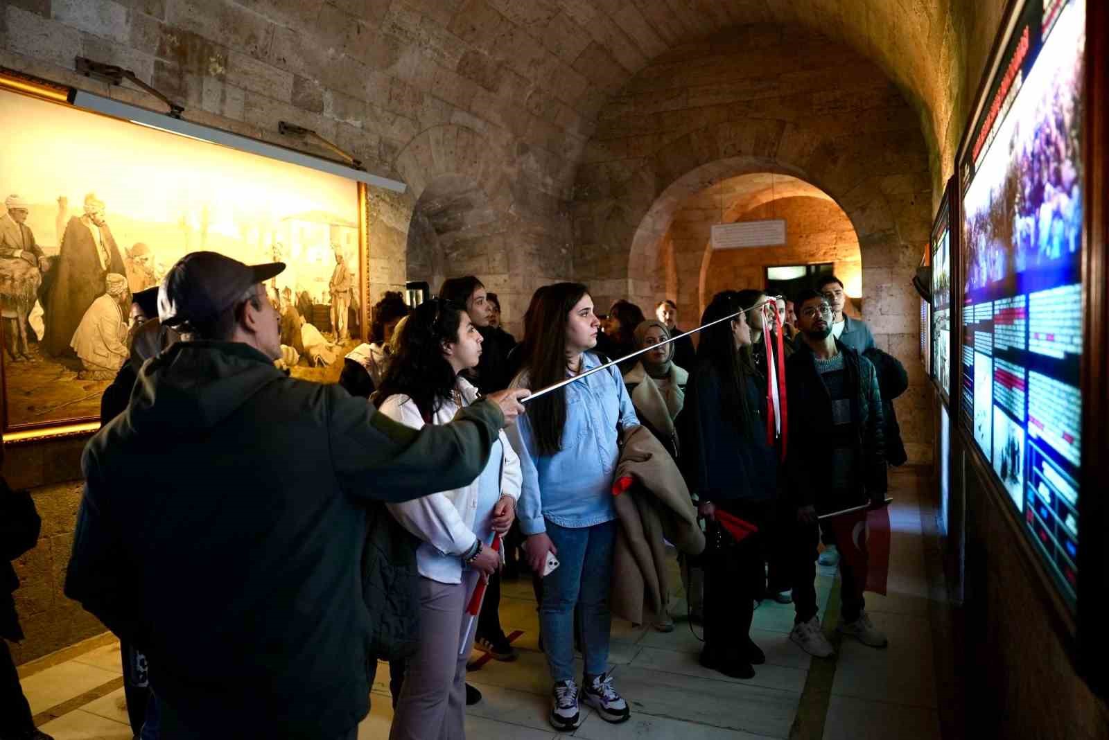 Şehitkamil&rsquo;den Cumhuriyetin 102. yılında Ankara &ccedil;ıkarması
