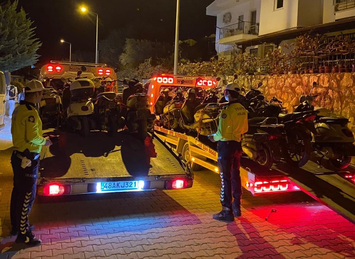 Datça’da motosiklet denetimi