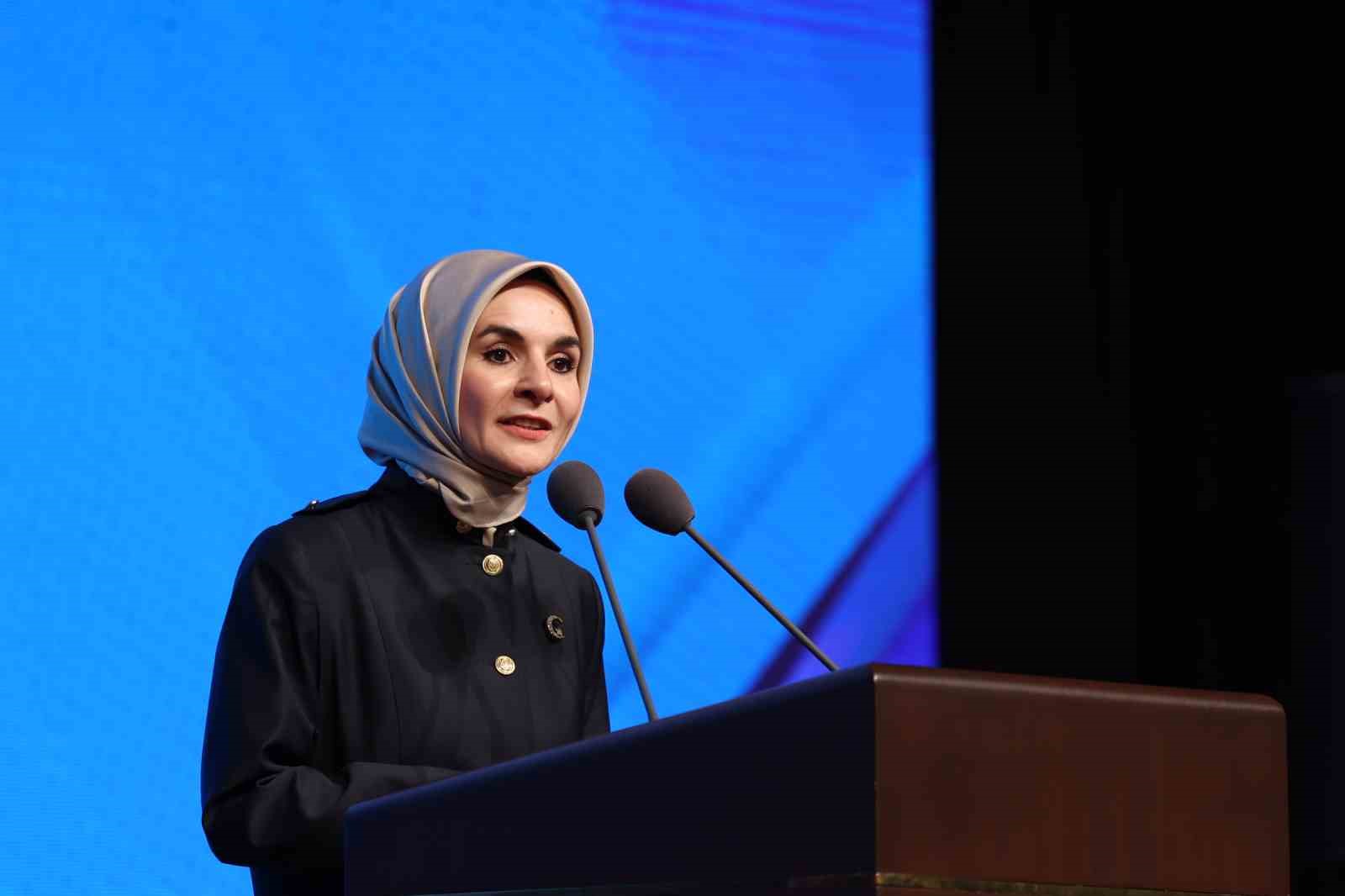 Bakan Göktaş: "2025 Aile Yılı ile birlikte Türkiye’nin dört bir yanında topyekün seferberlik ruhu başladı"