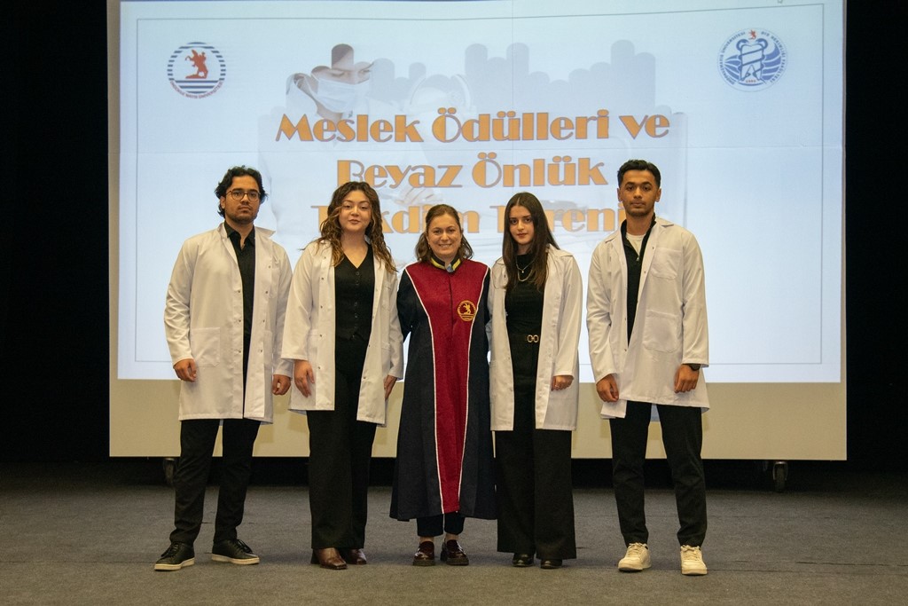 OMÜ’de beyaz önlük heyecanı: Tecrübe ile gençlik aynı sahnede