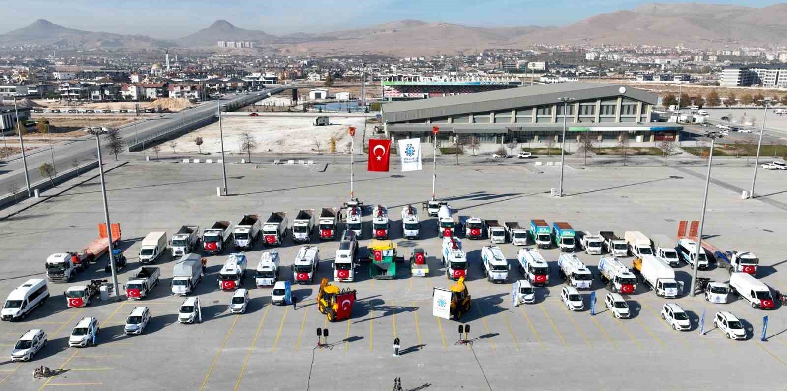 Selçuklu Belediyesi araç filosuna 71 araç daha ilave etti