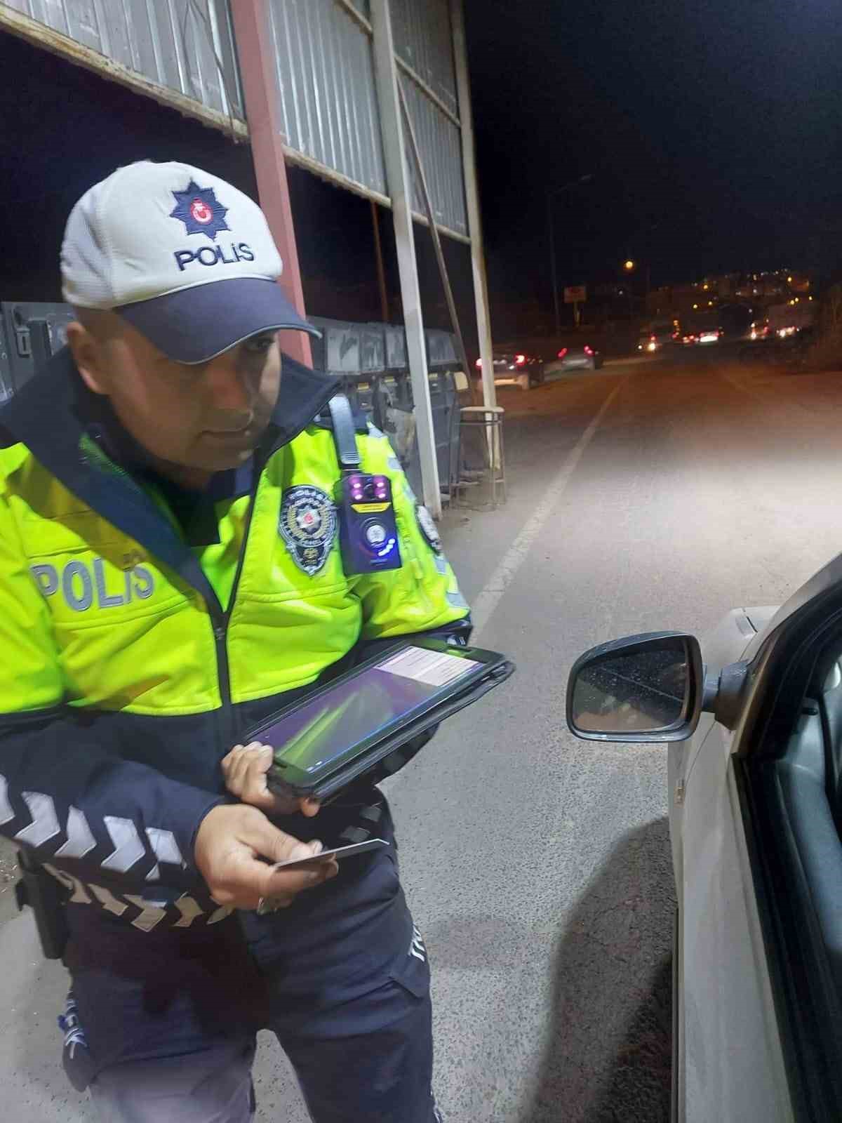 Şırnak’ta trafik polisleri tam kadro kameralı görevde