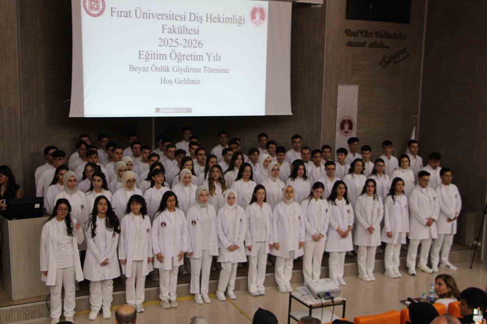 FÜ’de beyaz önlük giyme töreni düzenlendi