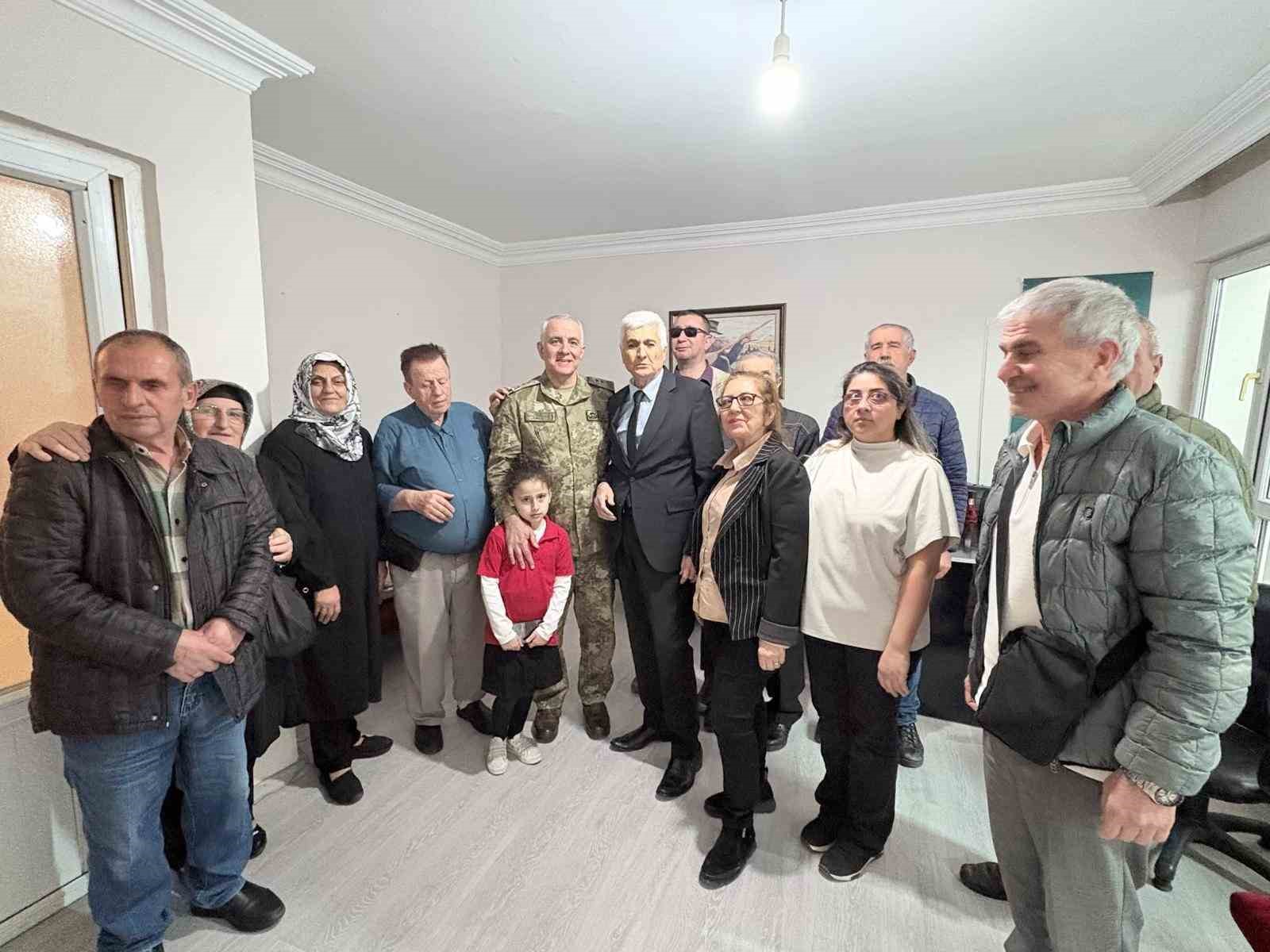 Garnizon Komutanı Ala’dan görme engellilere yakın ilgi