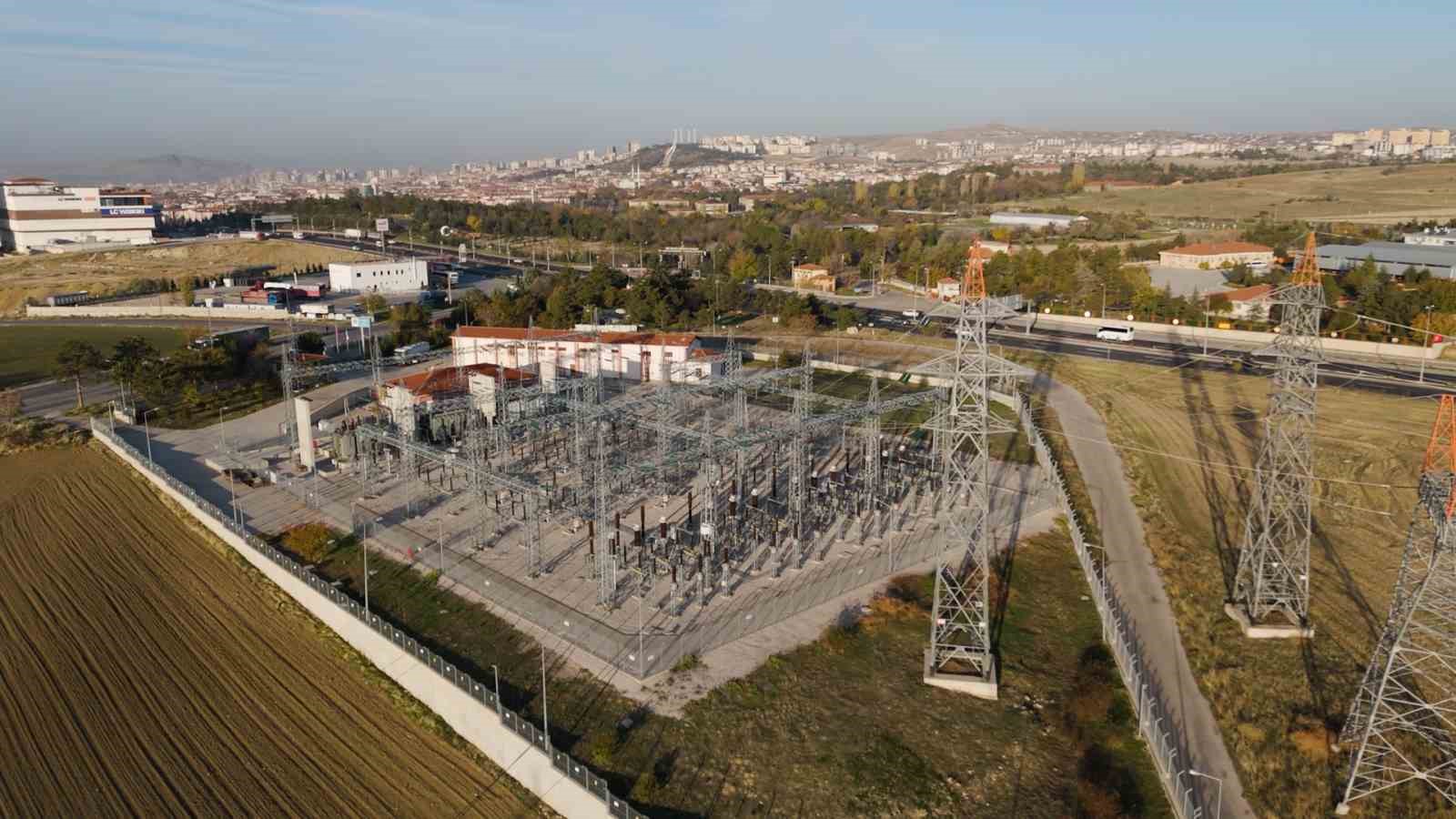 Gökyüzünde zorlu mesai: TEİAŞ ekipleri hatları helikopterle bakımdan geçiriyor
