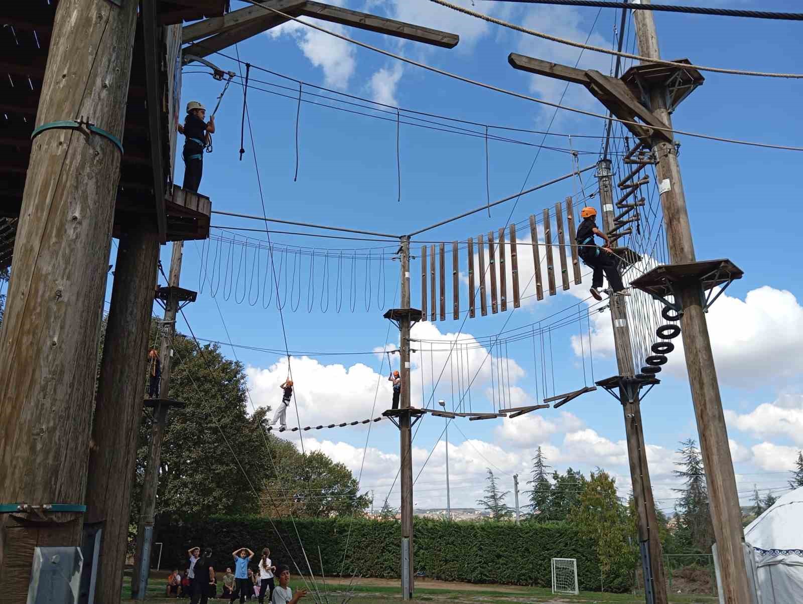 Çocuklar Macera Park’ta hem keşfediyor hem gelişiyor