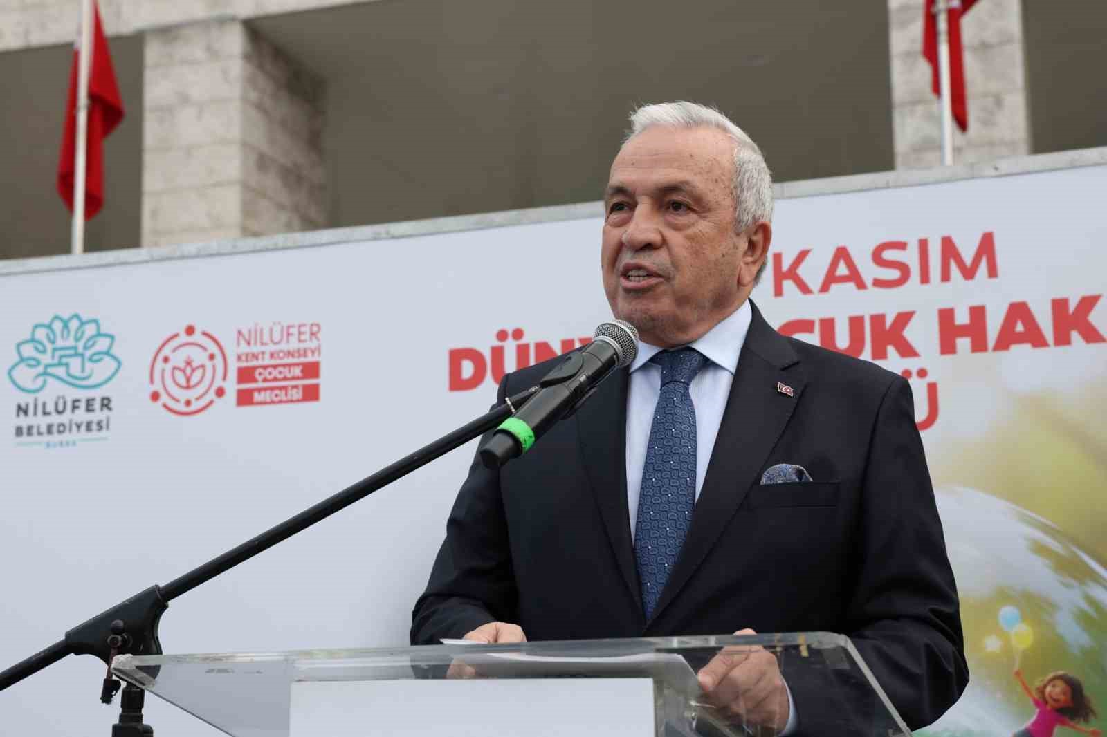 Nilüferli çocuklardan ’gelecek’ için anlamlı yürüyüş
