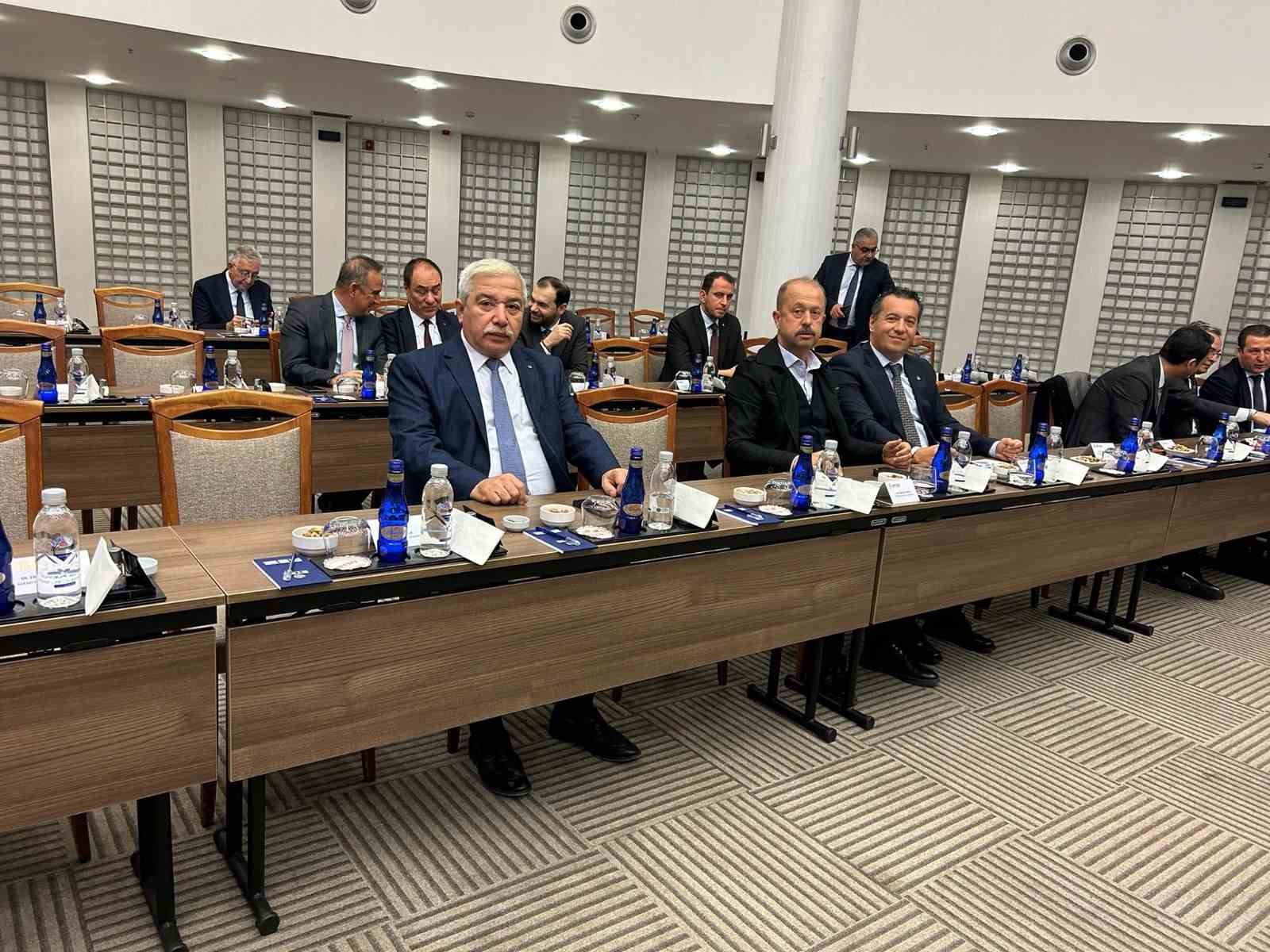 Verimli ve yüksek katma değerli üretim vizyonu masaya yatırıldı
