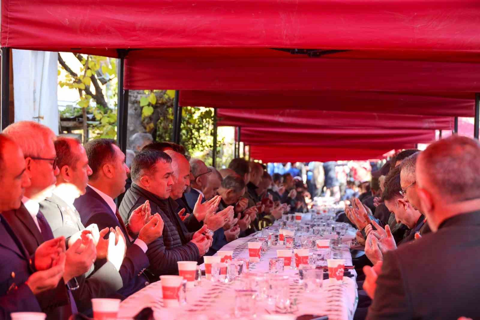 Bilecikli şehit İlhan Ongan&rsquo;ın baba evinde Mevlid-i Şerif okundu
