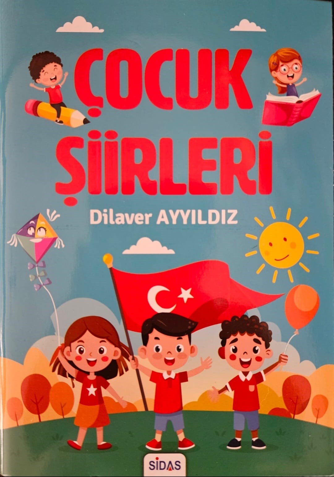 Balıkesirli &ouml;ğretmen yazar Dilaver Ayyıldız&rsquo;dan &ccedil;ocuklara şiir kitabı
