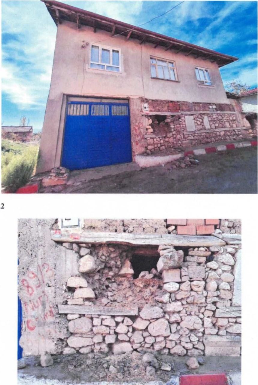 Köydeki bir evin temelindeki tarihi taşı yerinden söken muhtar tutuklandı