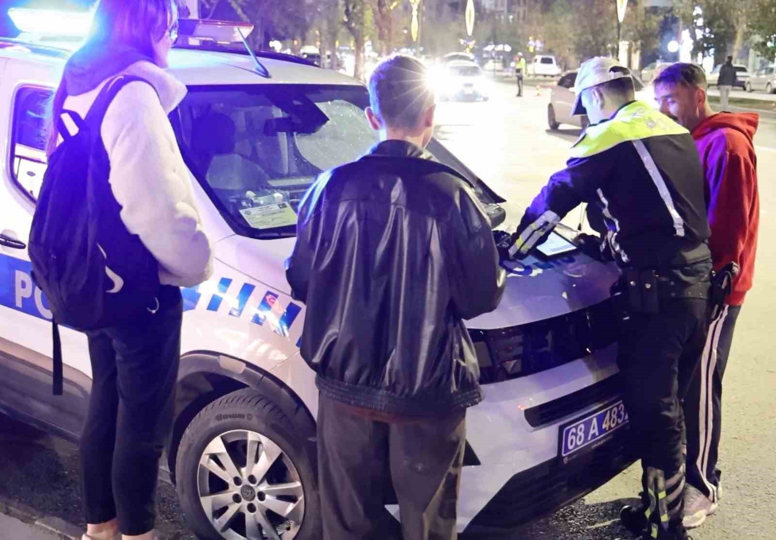 Polisten kaçmak isteyen 15 yaşındaki sürücü böyle yakalandı