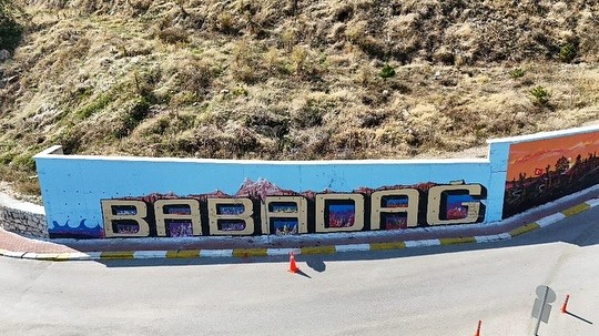 Babadağ duvar resimleriyle güzelleşiyor