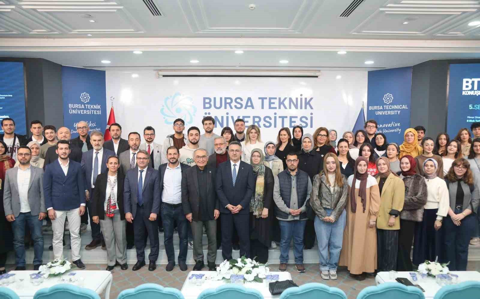 Prof. Dr. Nevzat Tarhan: "Dijital bağımlılık yeni neslin en büyük tehdidi"
