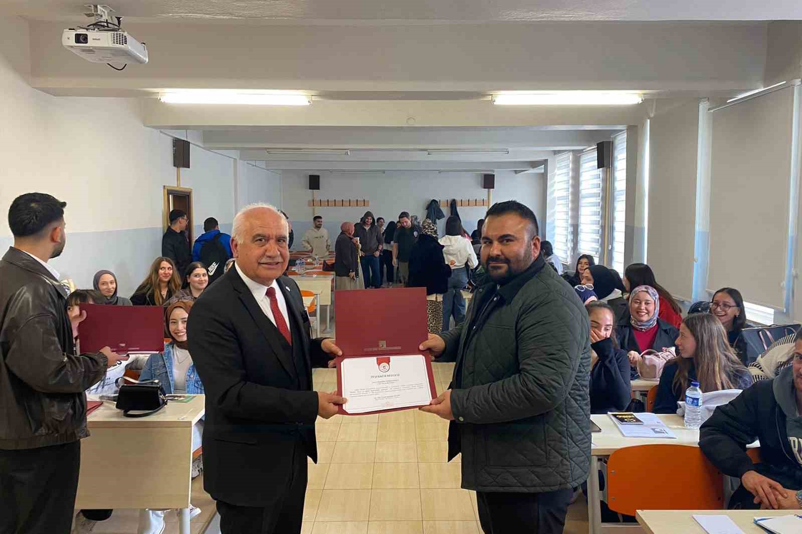 Söğüt MYO’da bağımlılıkla mücadele söyleşisi