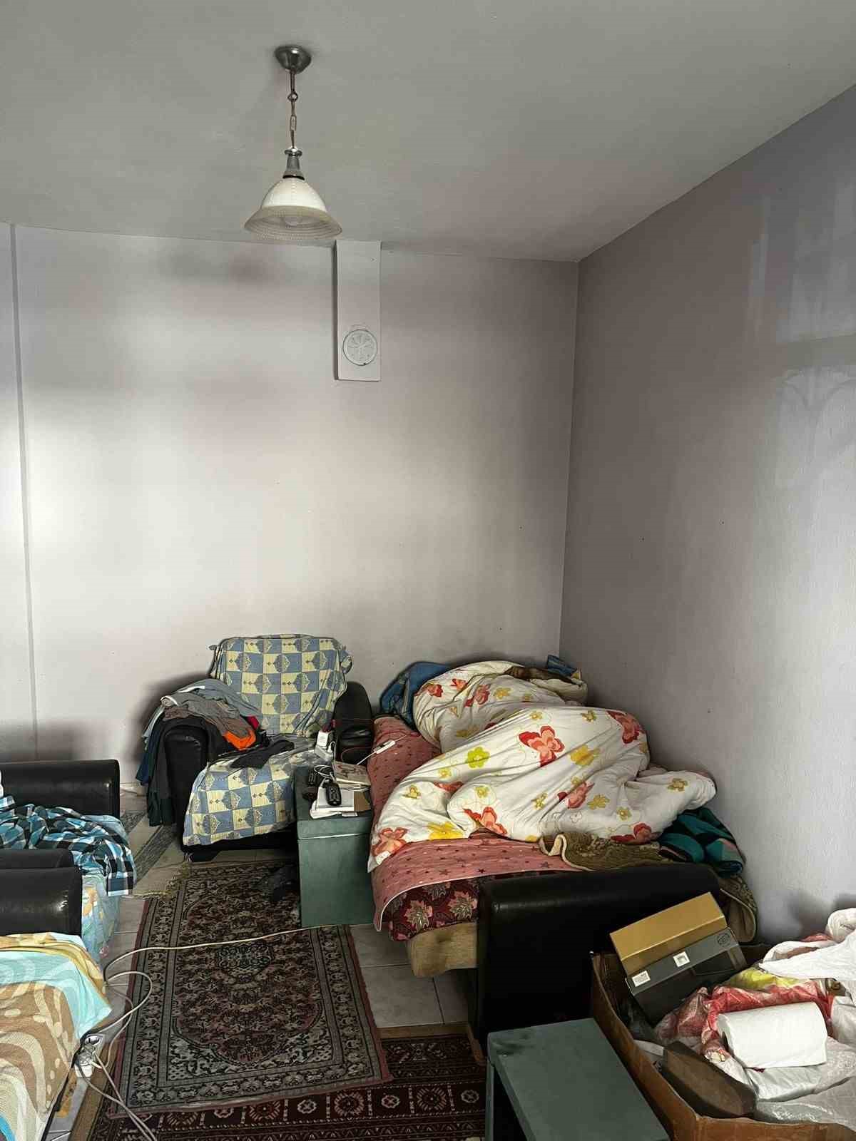 Antalya’da mahalleyi koku sarınca öldüğü ortaya çıktı
