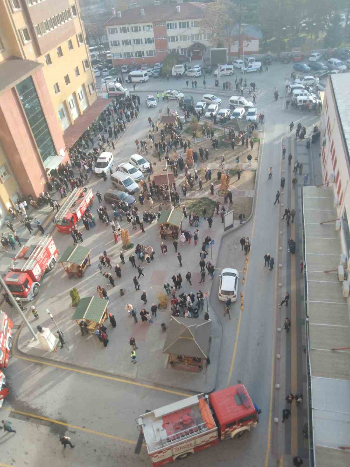 K&uuml;tahya Evliya &Ccedil;elebi Eğitim ve Araştırma Hastanesi&rsquo;nde yangın
