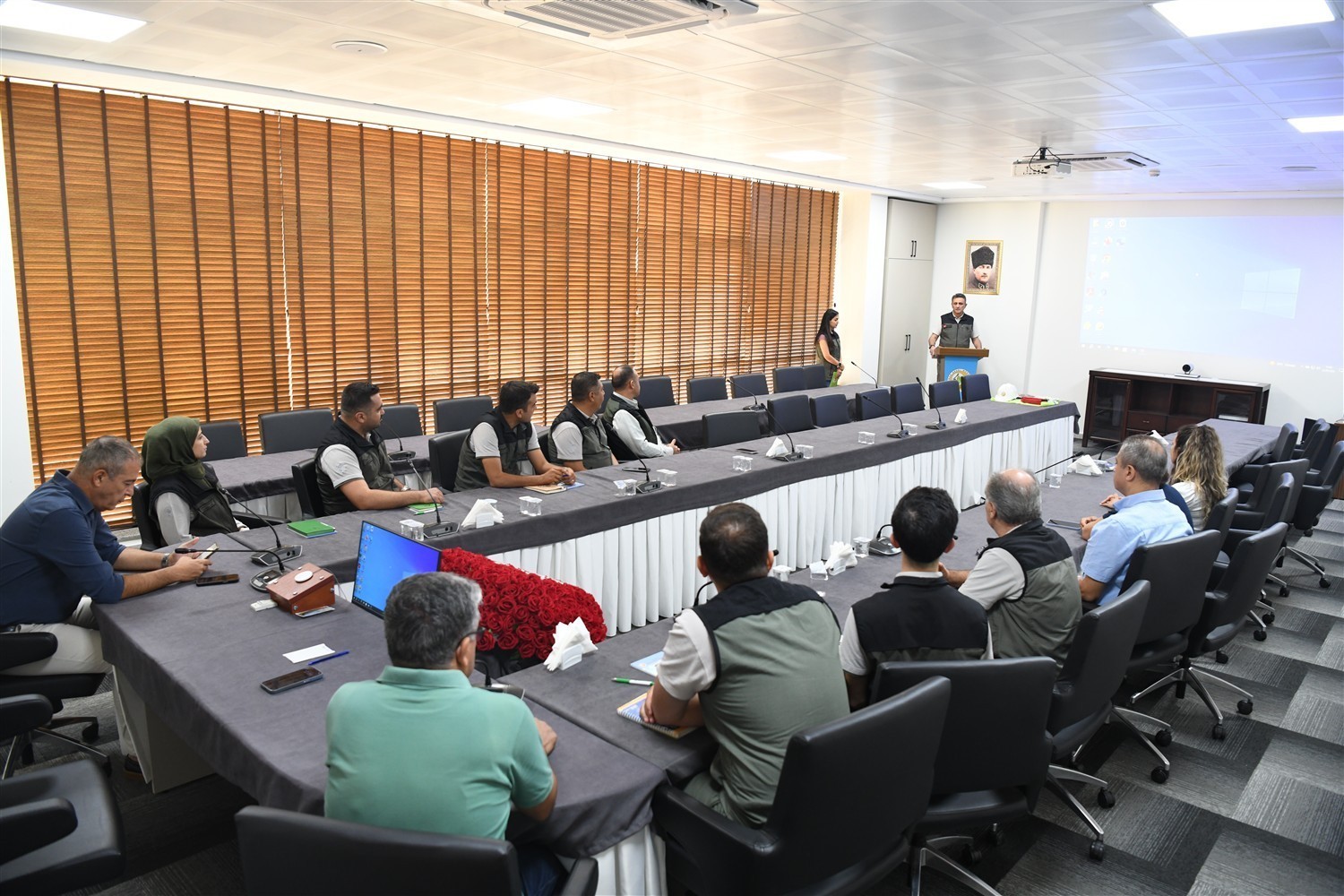 Aday m&uuml;hendislerin refiklik eğitimleri tamamlandı
