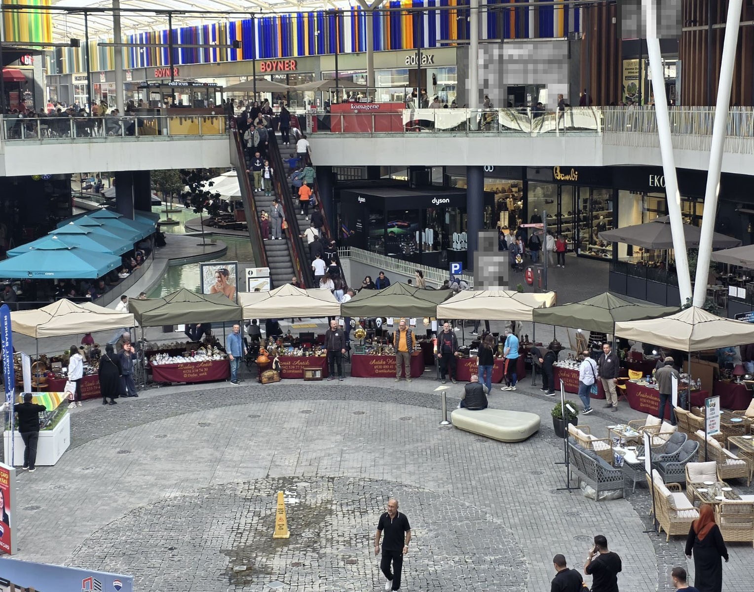 Antikacılardan tepki: "Festivalin iptaliyle dolandırıcı durumuna düşürüldük"