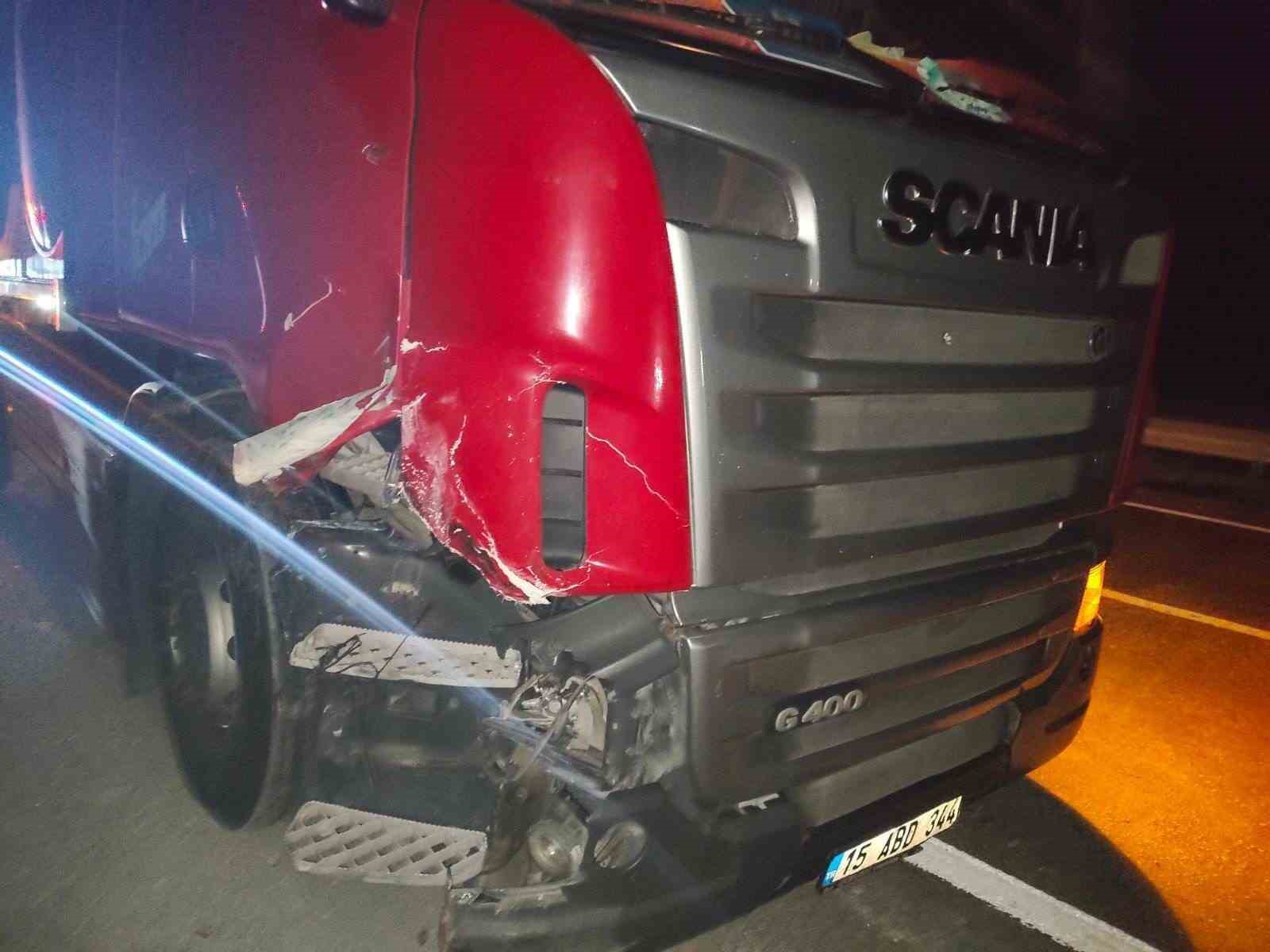 Bilecik’te tır otomobile arkadan çarptı: 1 yaralı