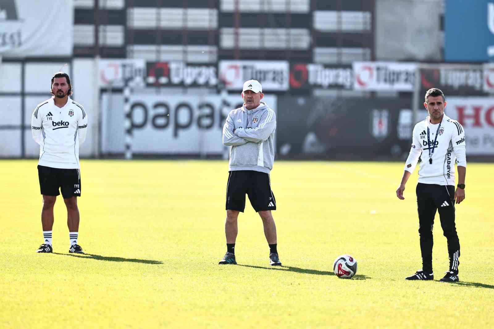 Beşiktaş kondisyon ve taktik çalıştı
